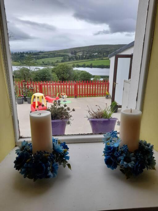 Granny'S Cottage, A Lovely Lakeside Cottage Donegal Town Exterior foto